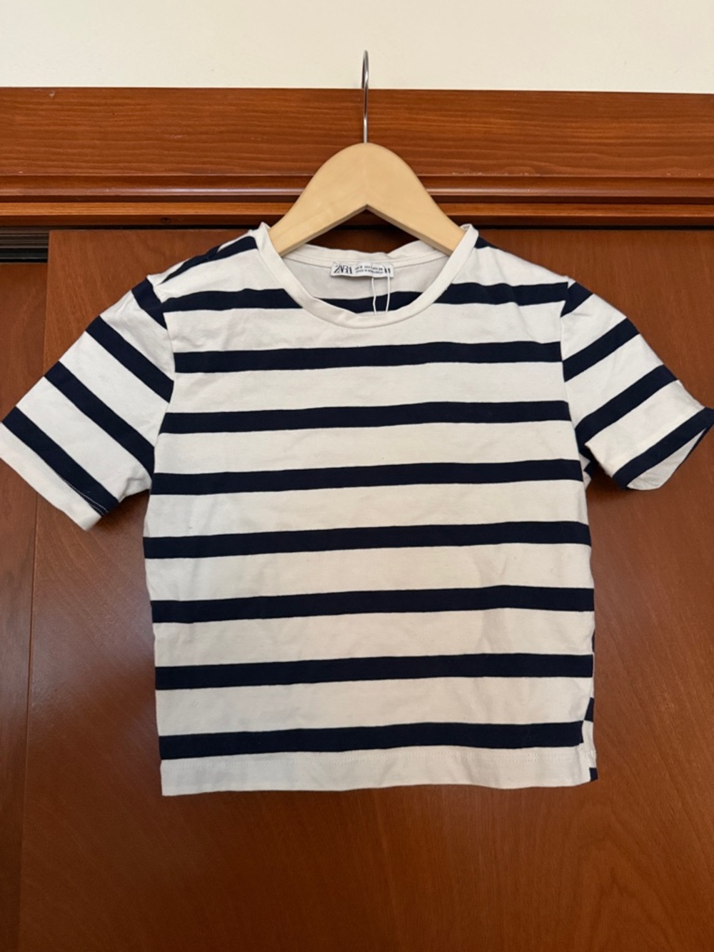 Zara White and Navy Striped Short-Sleeve Tee